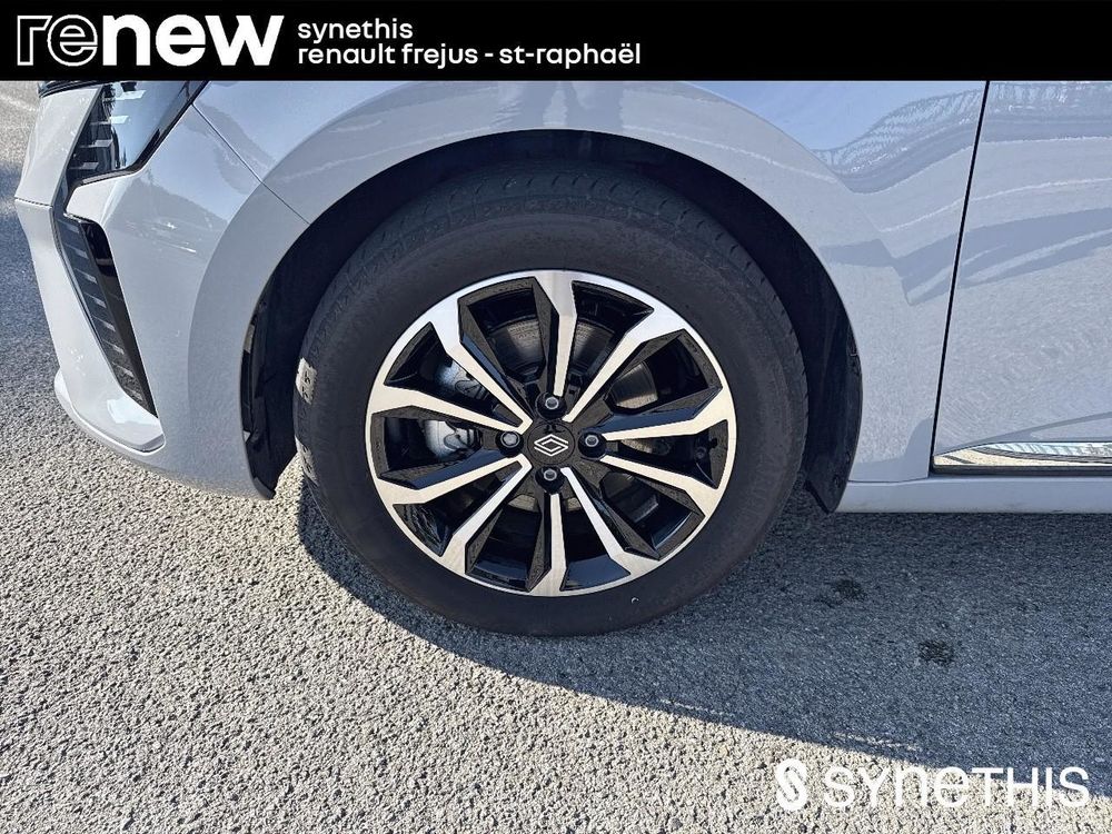 Clio V Clio E-Tech full hybrid 145 Techno 2023 occasion 83600 Fr&eacute;jus