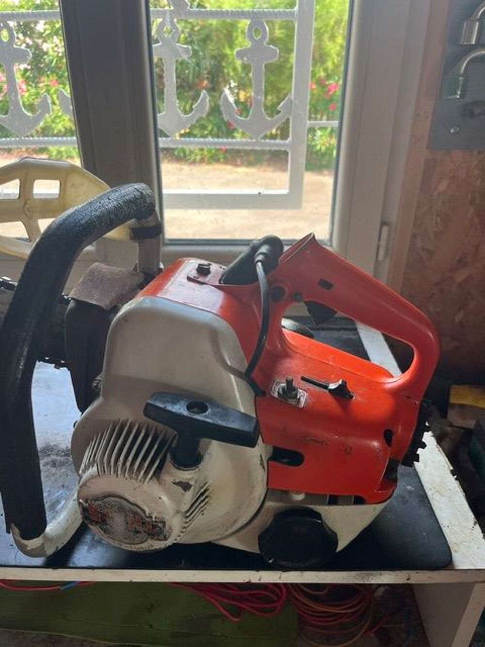 tron&ccedil;onneuse stihl 08
Bricolage