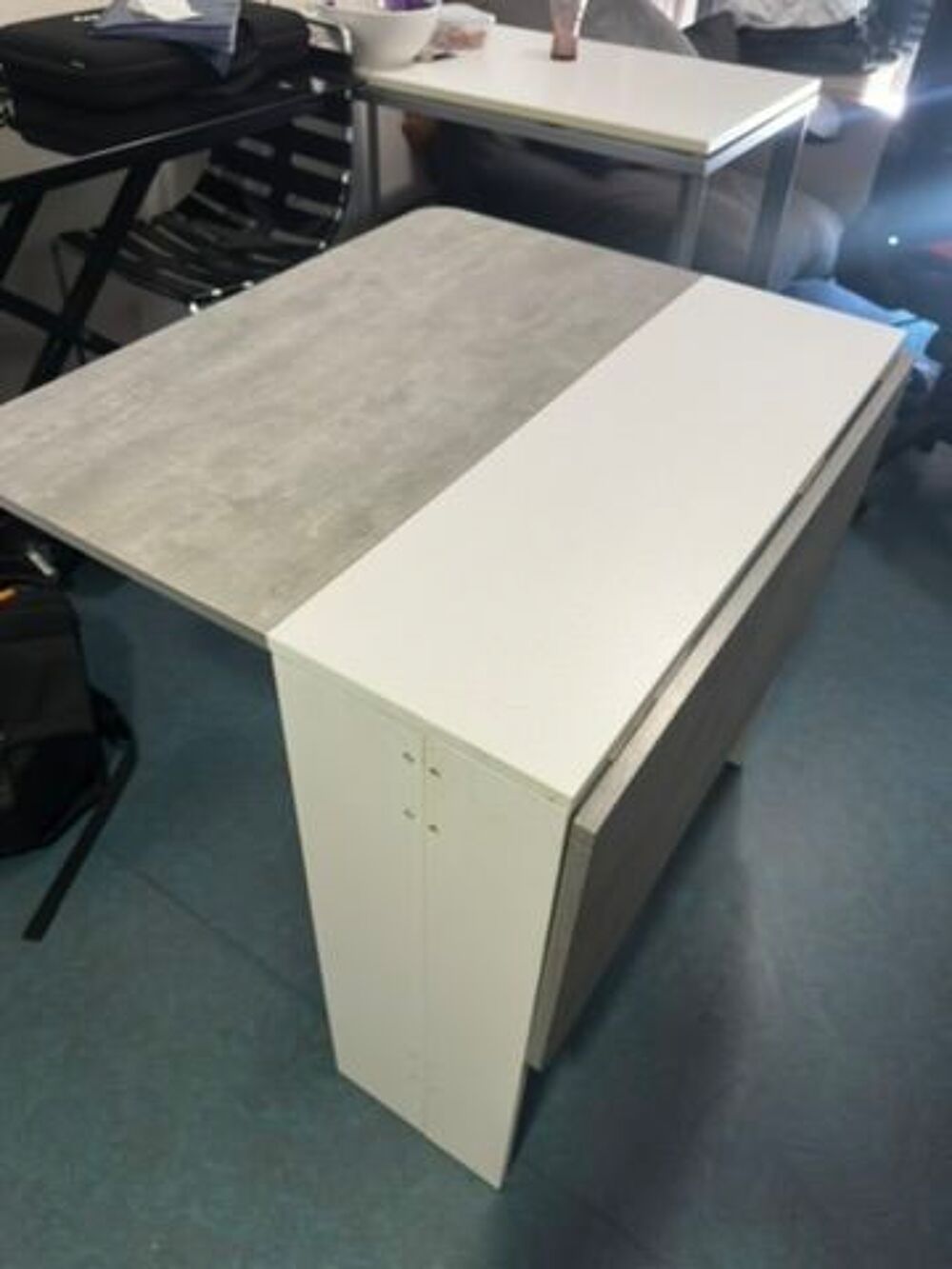 Table pliante gain de place blanc/gris b&eacute;ton Meubles