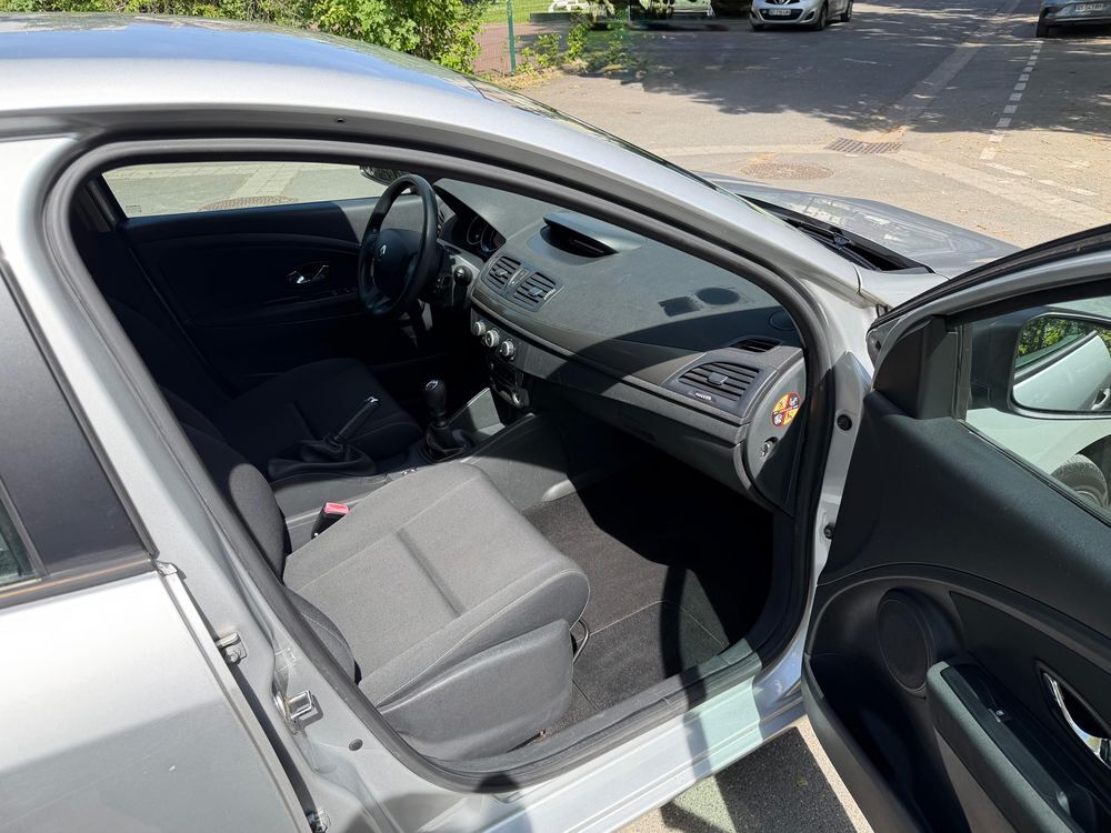 M&eacute;gane III dCi 110 FAP eco2 Expression 2012 occasion 94340 Joinville-le-Pont