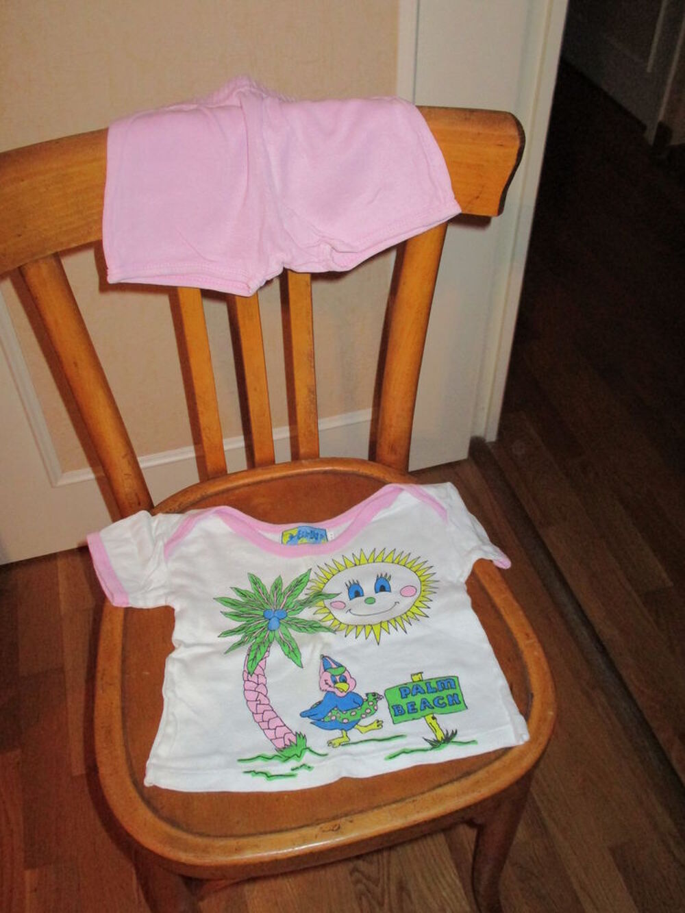 Ensemble courte culotte rose tee shirt motif plage Vtements enfants