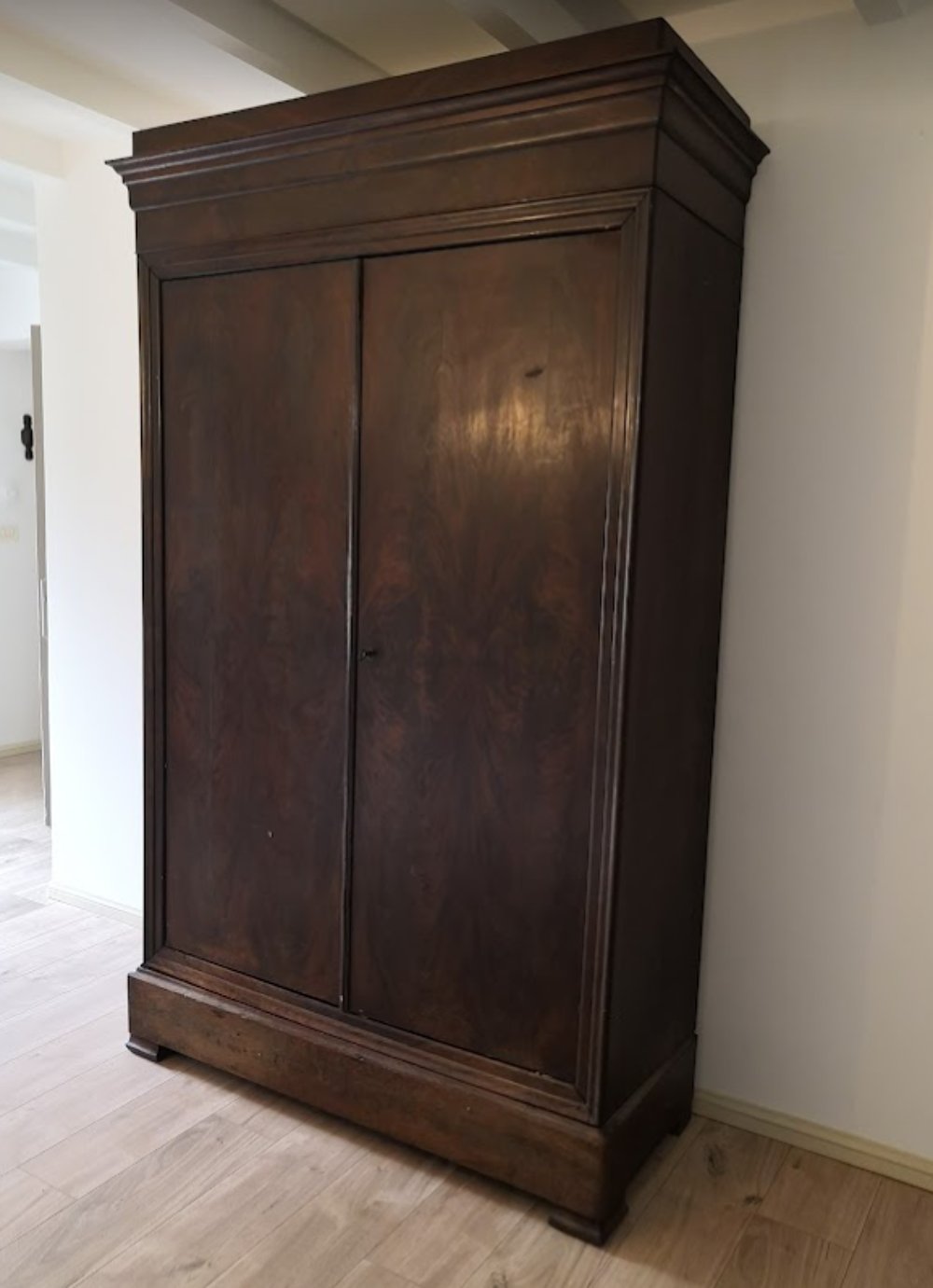 JOLIE ARMOIRE ANCIENNE ACAJOU Meubles