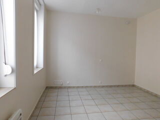  Appartement à louer 1 pièce 25 m²