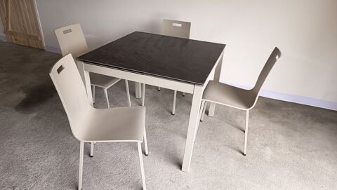 table de cuisine ou extérieur 400 Challes-les-Eaux (73)