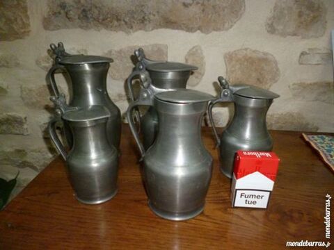 lot de 5 pichets a gland en étain 120 Delincourt (60)