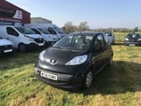 107 1.0e 12V 68ch Trendy 2007 occasion 49270 Saint-Laurent-des-Autels