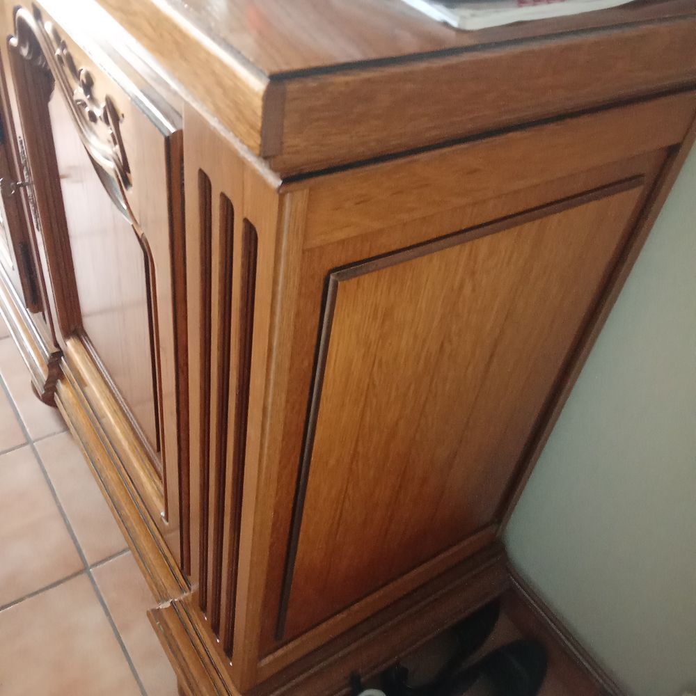 Babut pas plus le miroir 
Longueur 240 cm
Largeur 56 Meubles