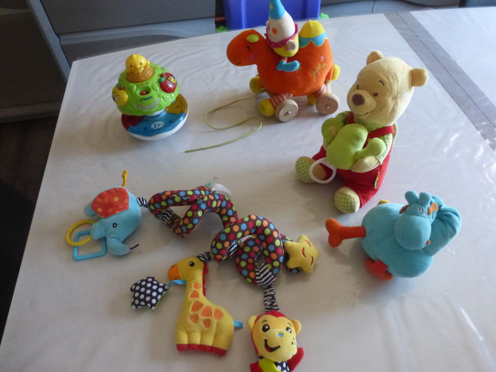 JOUETS D'EVEIL Jeux / jouets