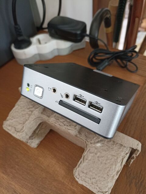 Mini PC (Processeur VIA - Lecteur CompactFlash) 55 Melun (77)