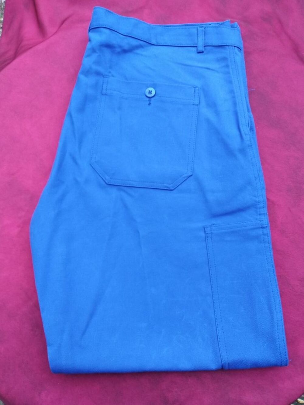 Pantalon de travail taille 52 neuf jamais port&eacute; Vtements