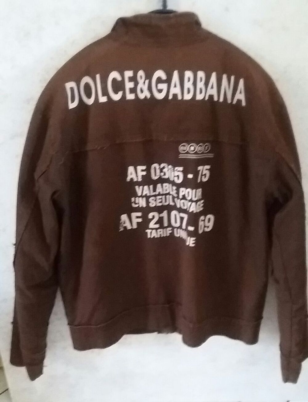 2 Vestes Dolce &amp; Cabana authentique en TBE. Prix &agrave; l'unit&eacute; Vêtements