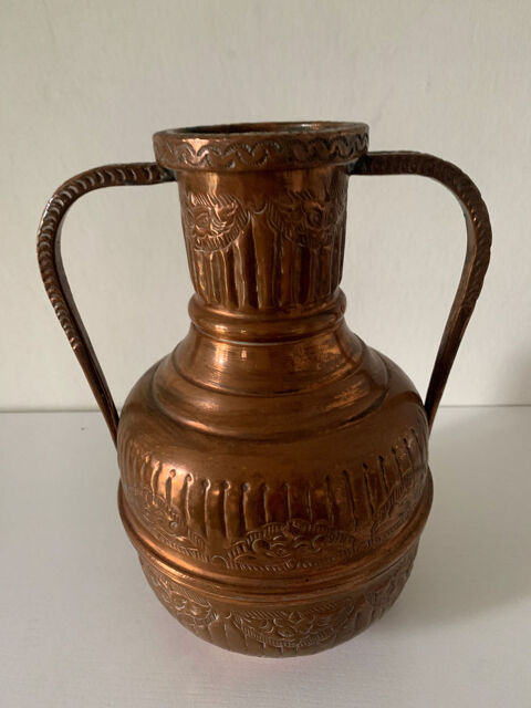 vase ancien en cuivre 50 Villenoy (77)