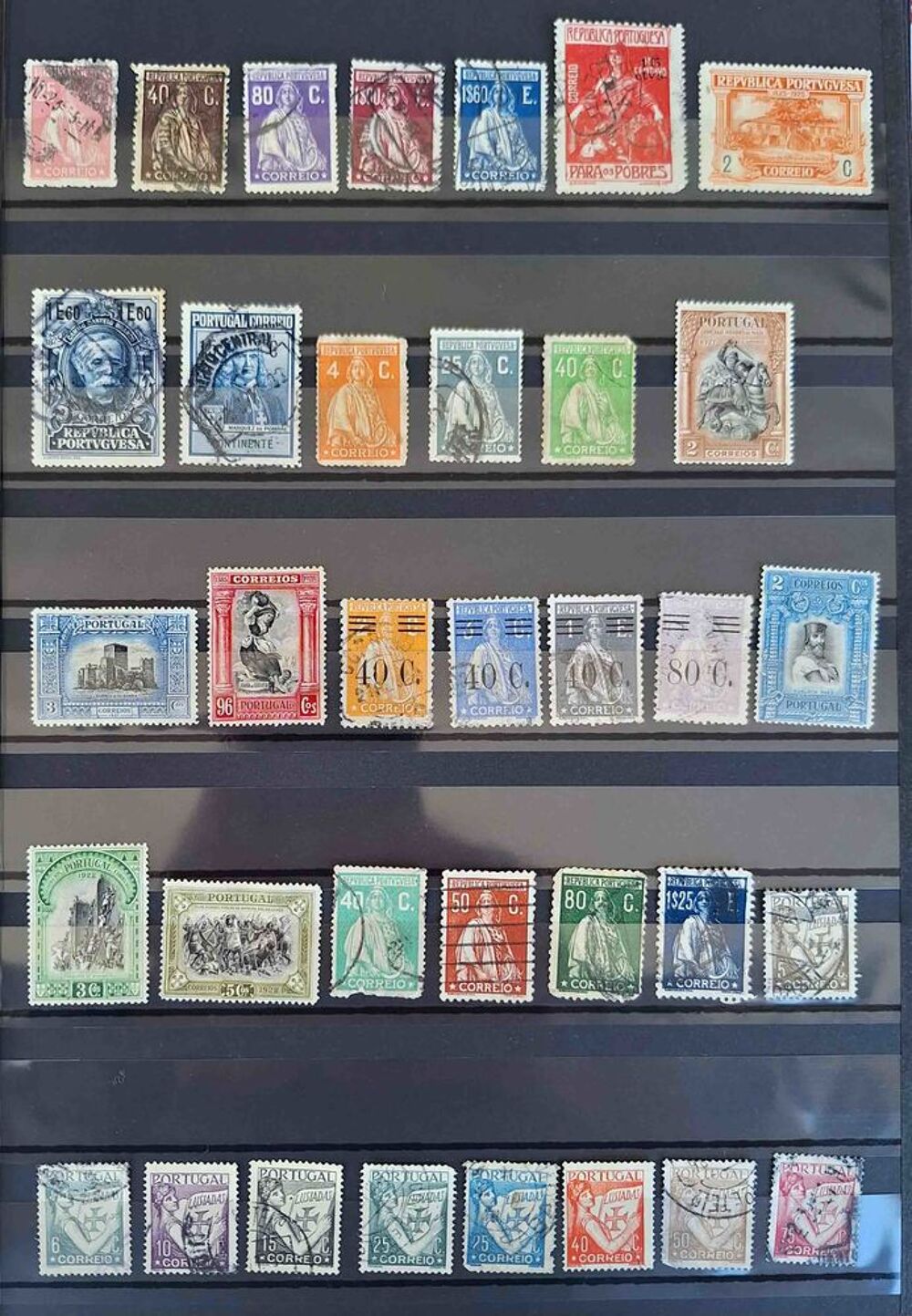 
S&eacute;rie de timbres de collection du Portugal 