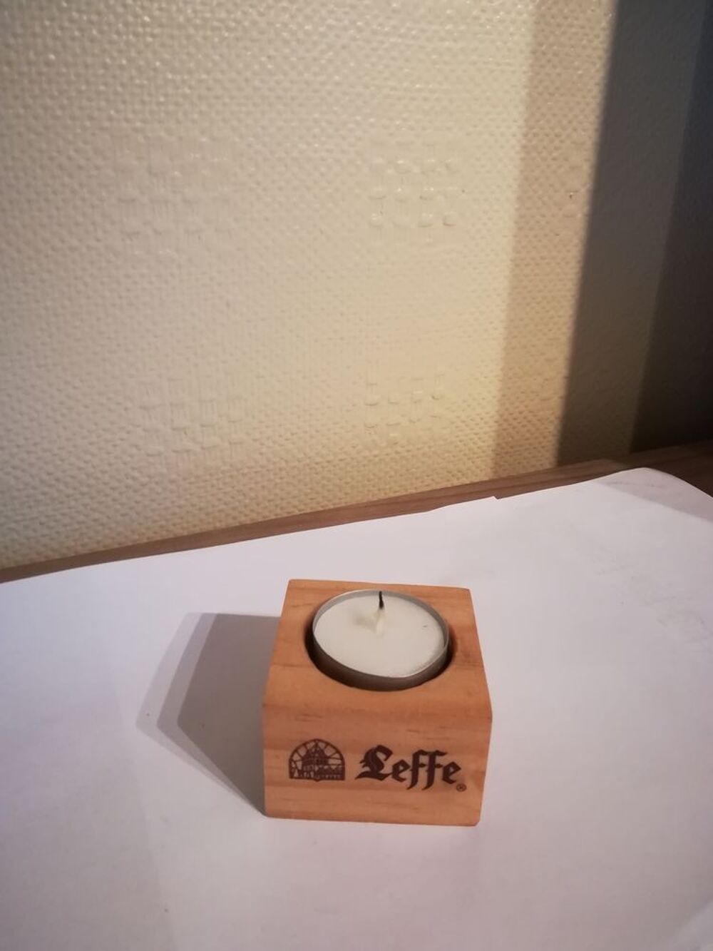 PETIT BOUGEOIR " LEFFE " 
Décoration