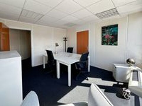  Accès tout compris aux [bureaux/espaces de coworking/salons d'affaires/etc.] à Grenoble Meylan   