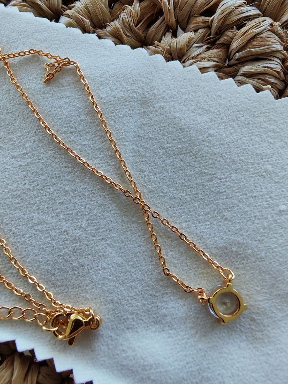 Collier pendentif zirconia Bijoux et montres