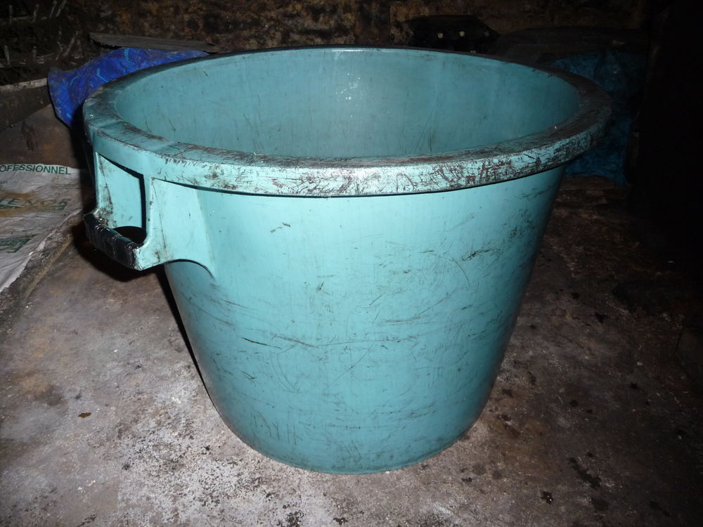 Baquet en plastique. Bricolage