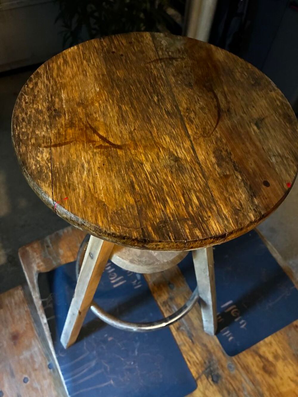 Tabouret de peintre r&eacute;ajustable Meubles