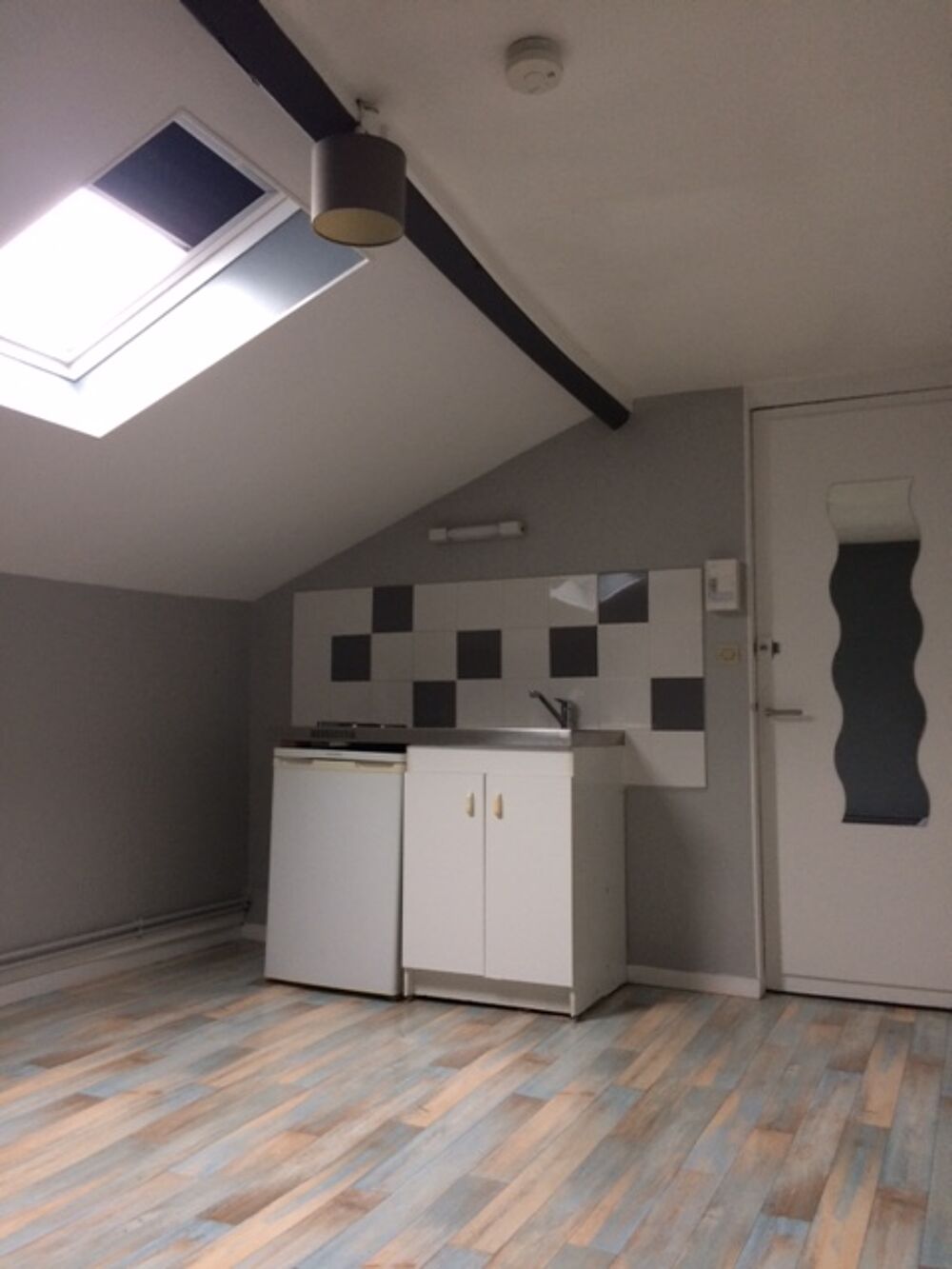 Location Chambre Chambre vide équipée kitchenette pour étudiant , salarié Angers