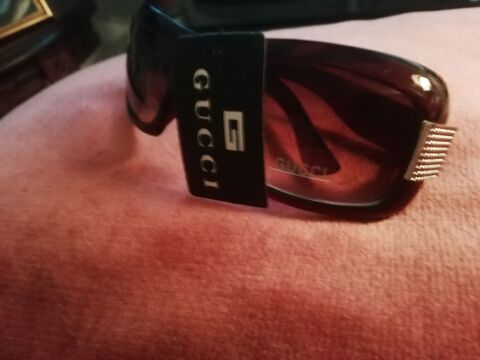Lunettes de soleil GUCCI NEUVES monture �caille et strass 100 Clermont-Ferrand (63)