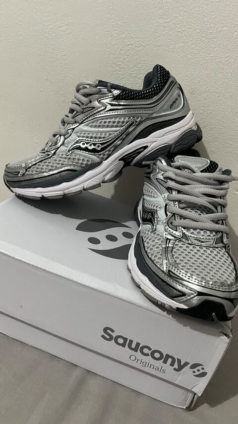 saucony omni 9 grise 160 Argenteuil (95)