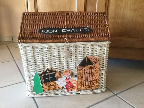 coffre  jouets en rotin. 25 Latresne (33)