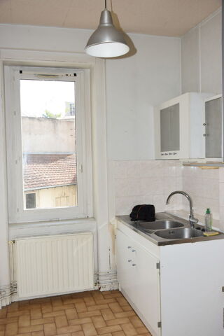  Appartement � louer 3 pi�ces 65 m� Saint-�tienne