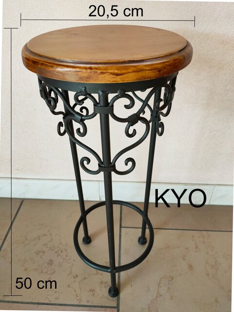 Bout de canap� rond, gu�ridon, table d'appoint, bois m�tal 89 Foncine-le-Haut (39)