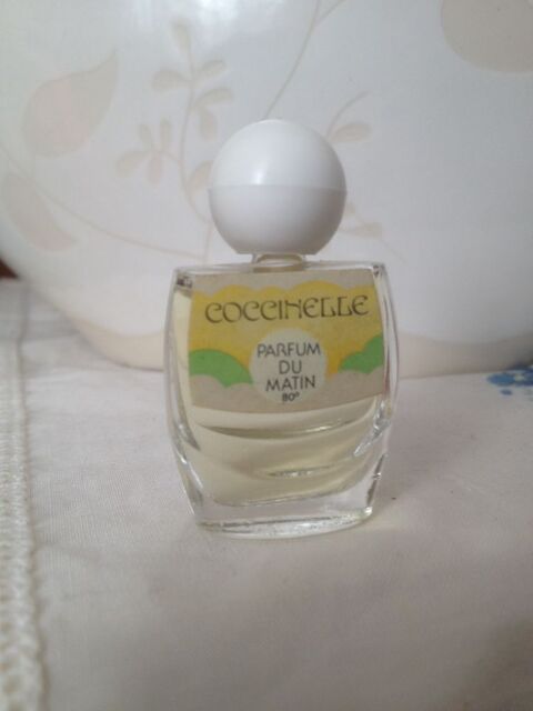 Miniature de parfum 9 Vincennes (94)