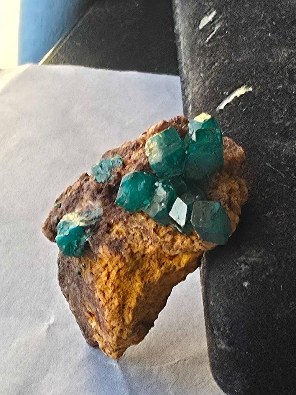 Magnifique Dioptase sur matrice naturelle-Katanga RDC 19g 