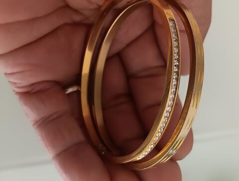 Lot de 2 bracelets dor�s acier inoxydable - strass et motif  6 N�mes (30)