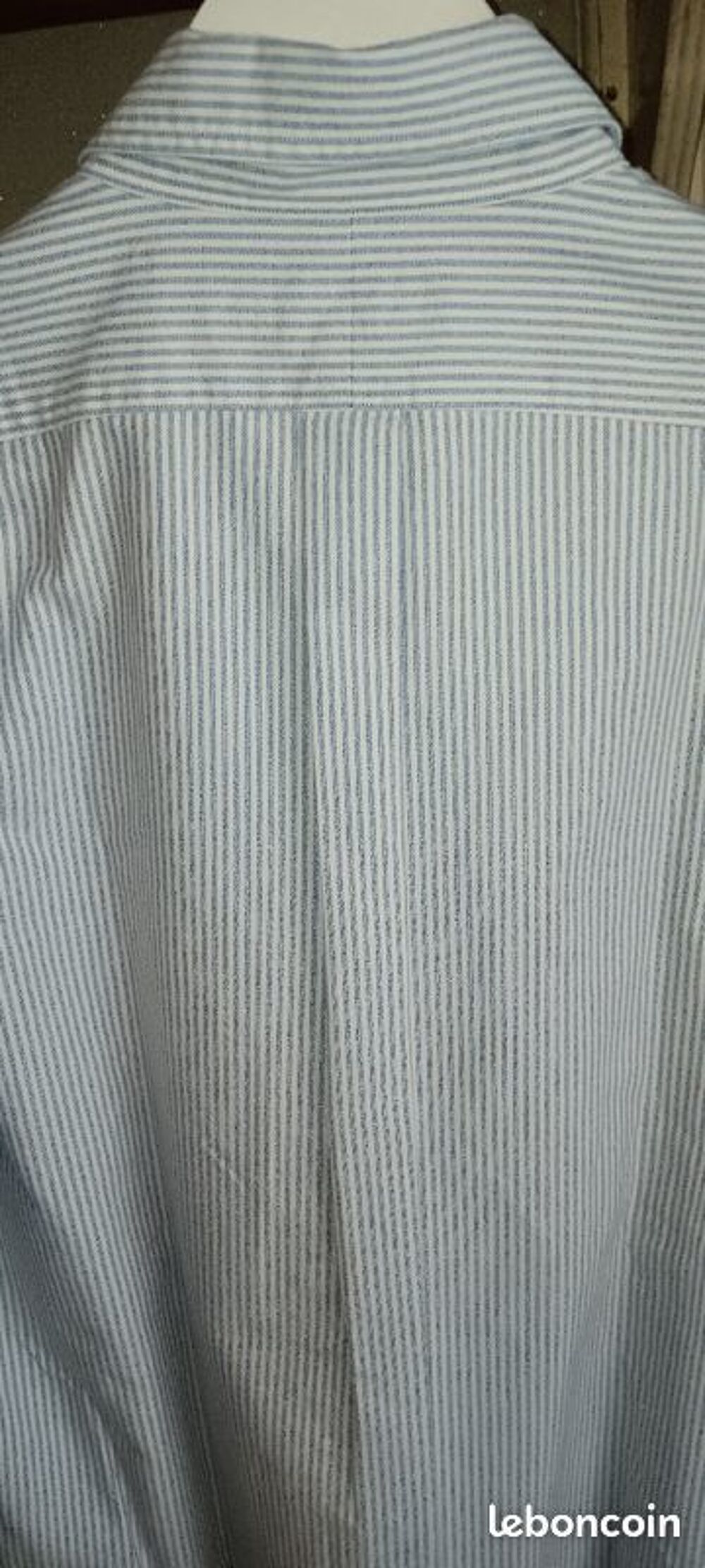 Chemise neuve Vêtements