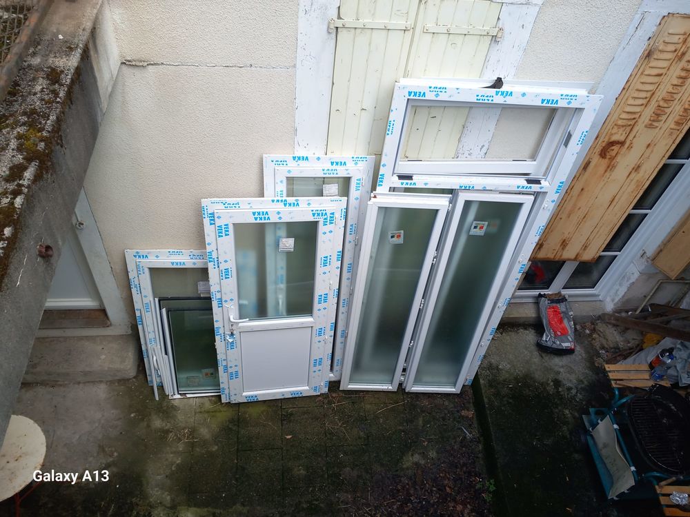lot de menuiseries PVC neuves Bricolage