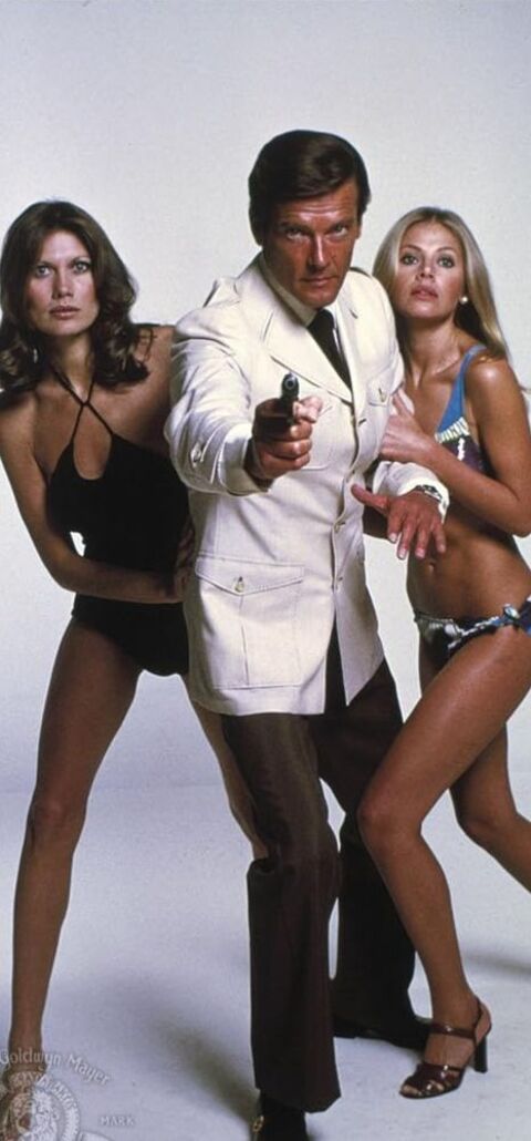 ROGER MOORE THE MAN WITH GOLDEN GUN 0 Toulouse (31)
