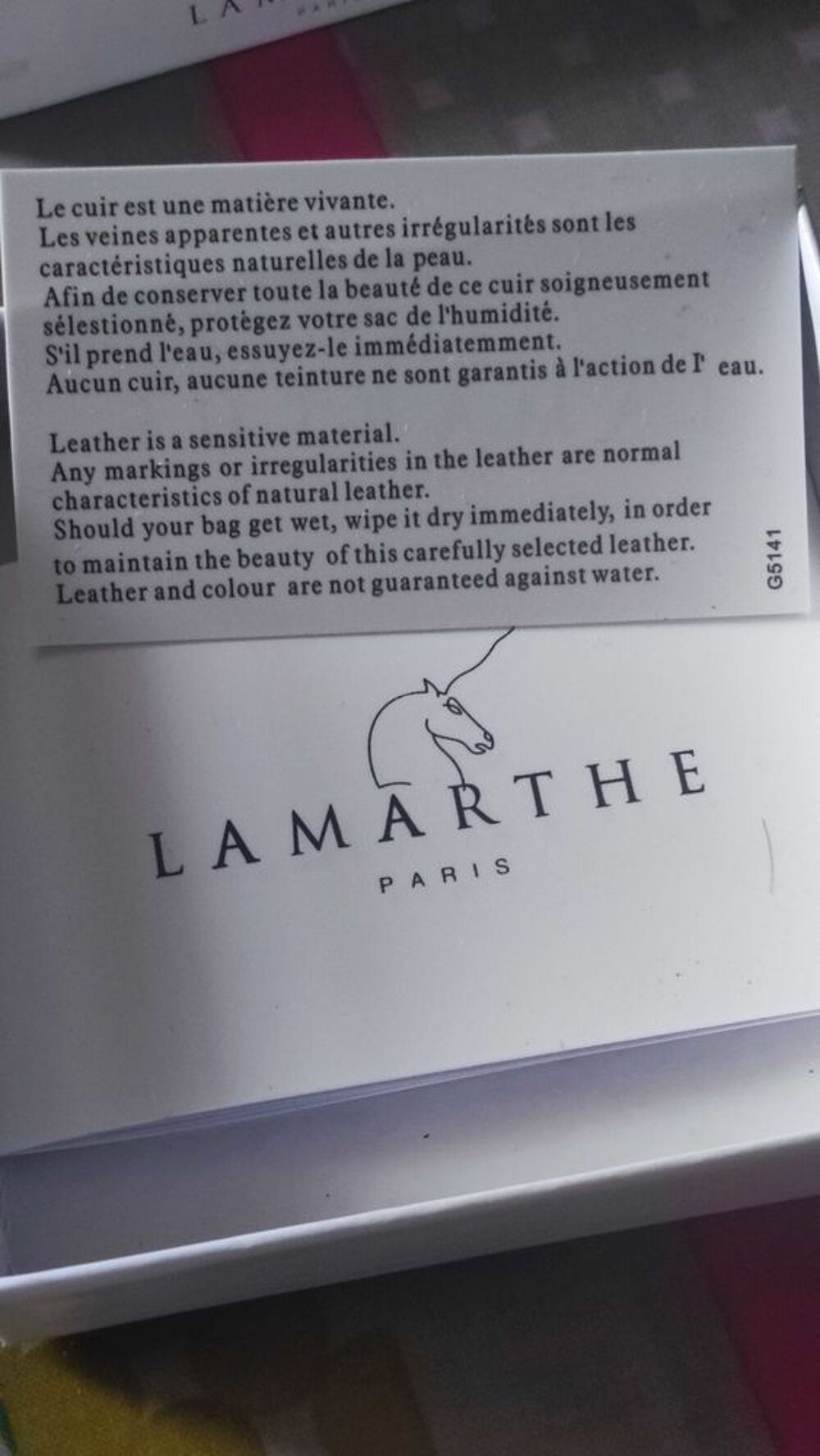 Porte-cl&eacute;s breloque pour sac en cuir v&eacute;ritable. Lamarthe Paris Maroquinerie