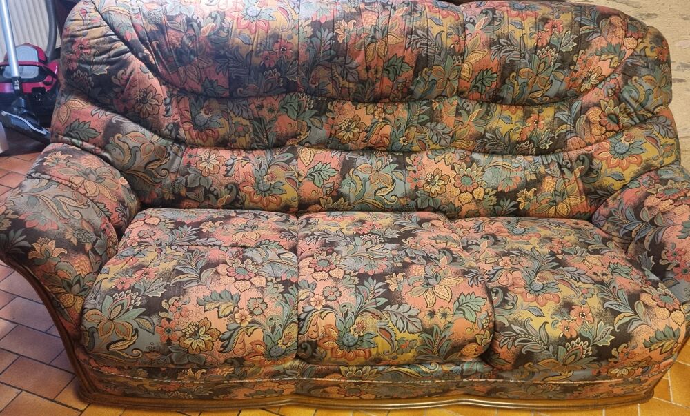 canap&eacute; et deux fauteuils Meubles