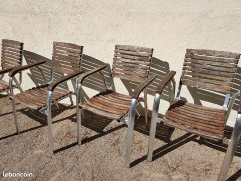 4 chaises empilables bois  60 Langlade (30)