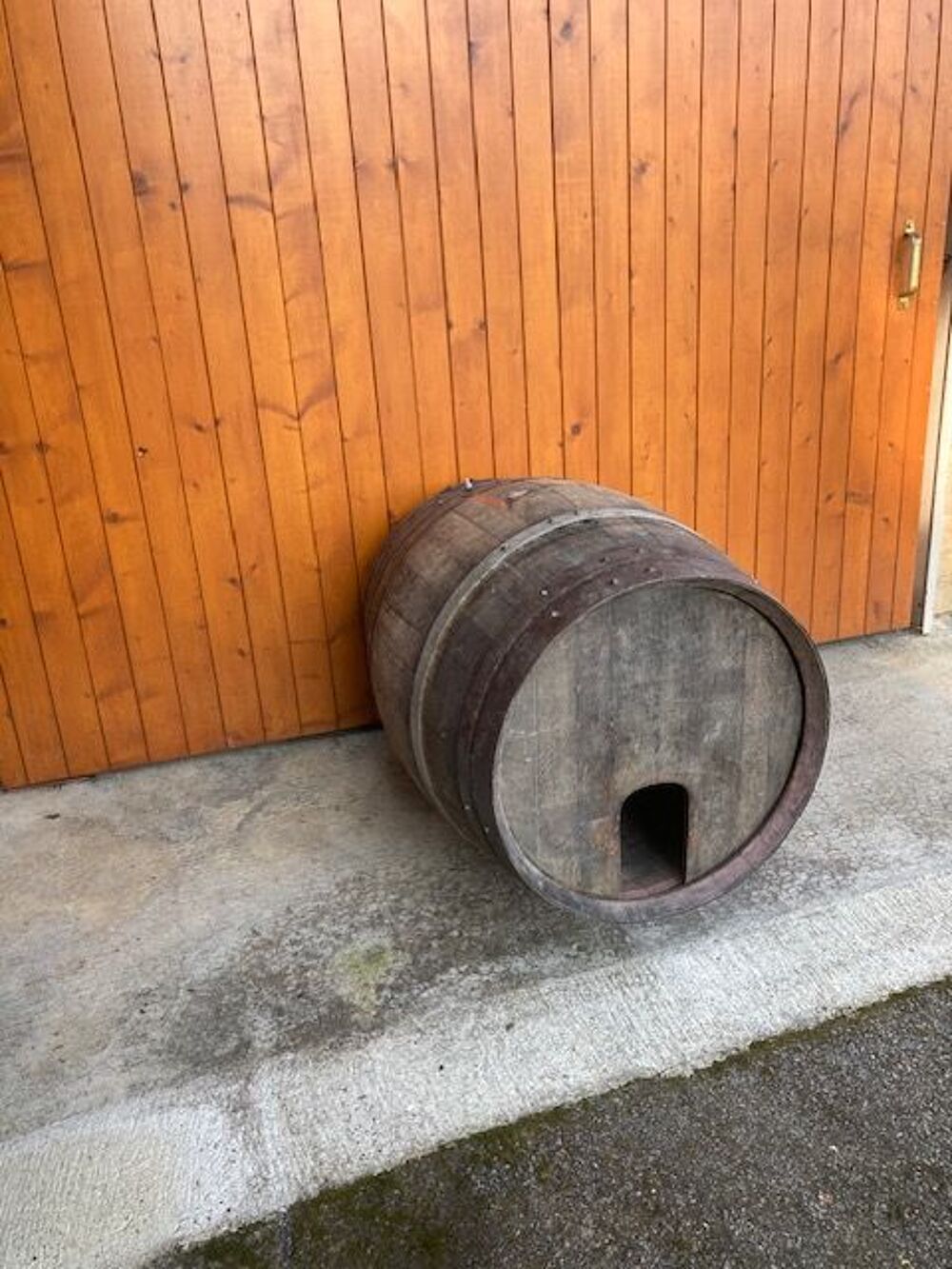 Tonneau bois d'occasion 220 Litres pour d&eacute;co Décoration