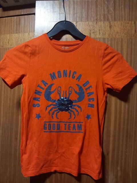 Tee shirt avec crabe 8 ans 1 La Fert-sous-Jouarre (77)