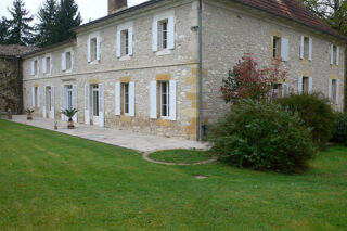  Maison  vendre 9 pices 400 m