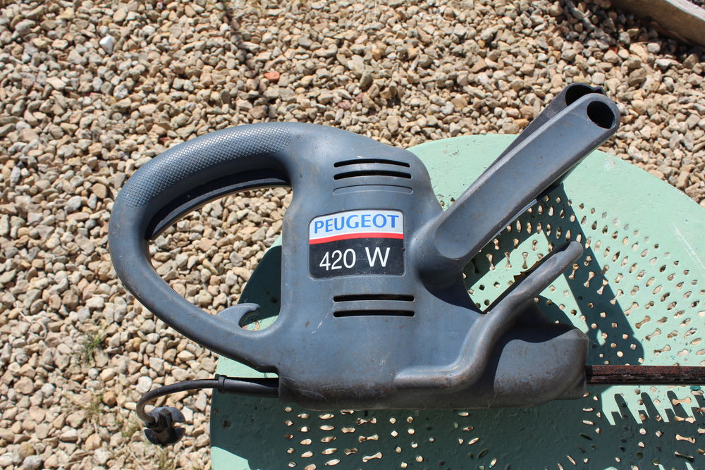 Taille haie &eacute;lectrique Jardin