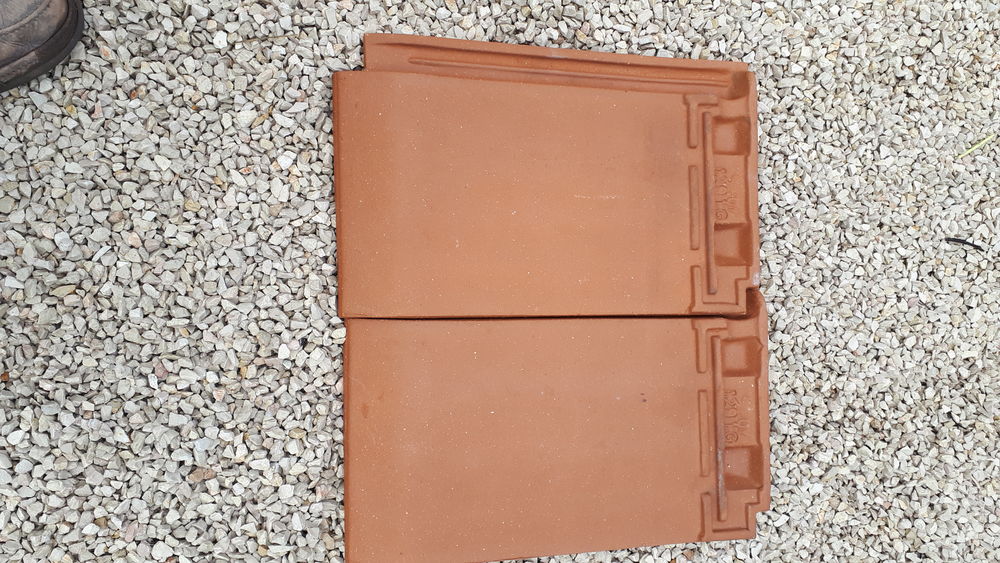 Tuiles CASTEL Bricolage