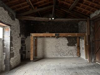  Parking / Garage  louer 80 m