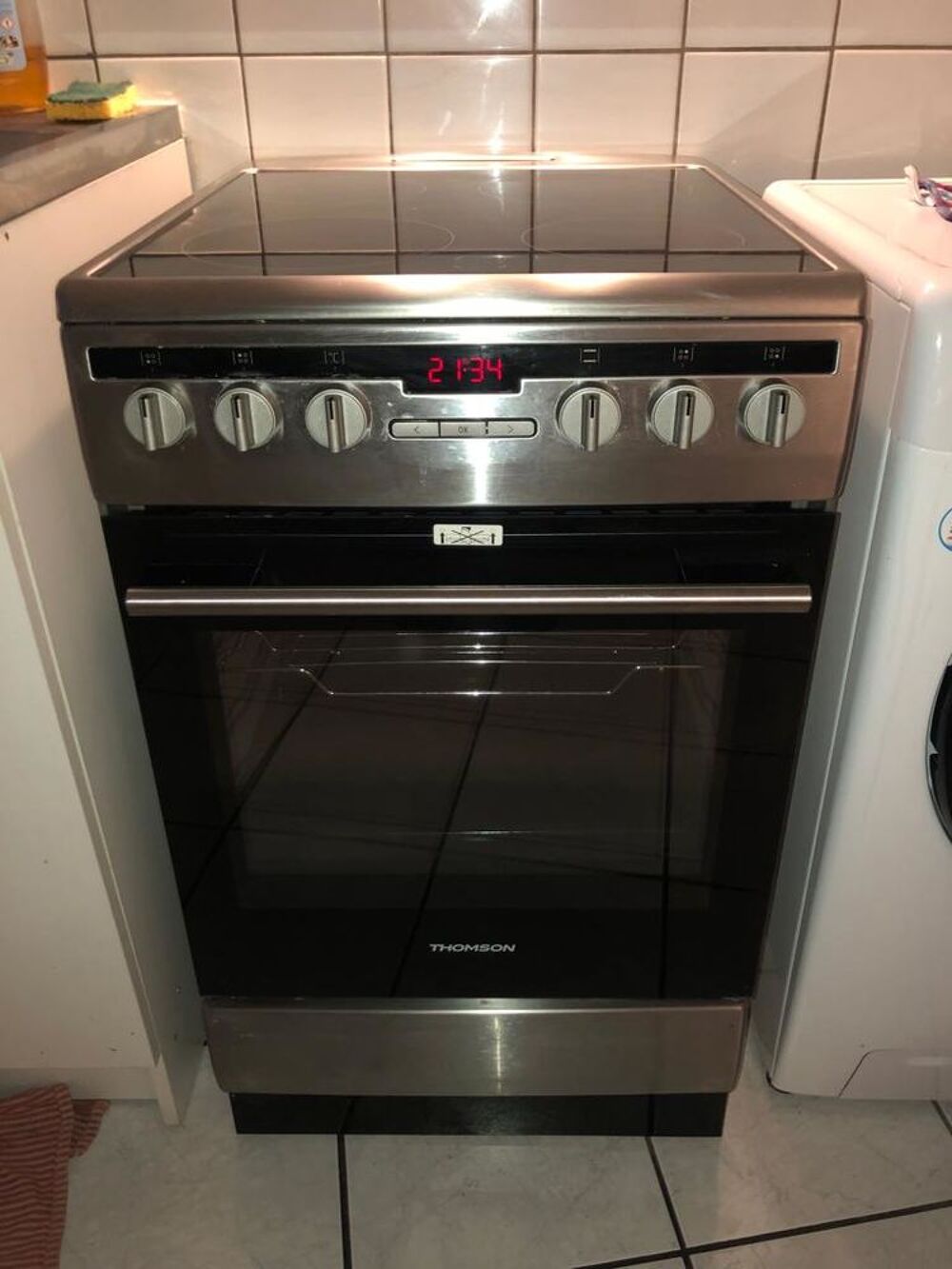 Cuisini&egrave;re &eacute;lectrique vitroc&eacute;ramique Electroménager