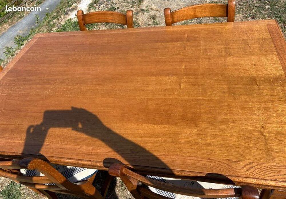 table avec 6 chaises assorties fabrication fran&ccedil;aise Meubles