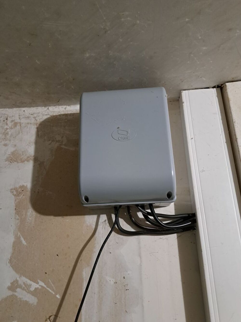 Portail deux vantaux KOSTUM Bricolage