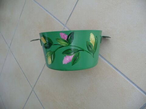 Moule  charlotte ancien dcor peint motifs floraux 15 Celles-sur-Belle (79)