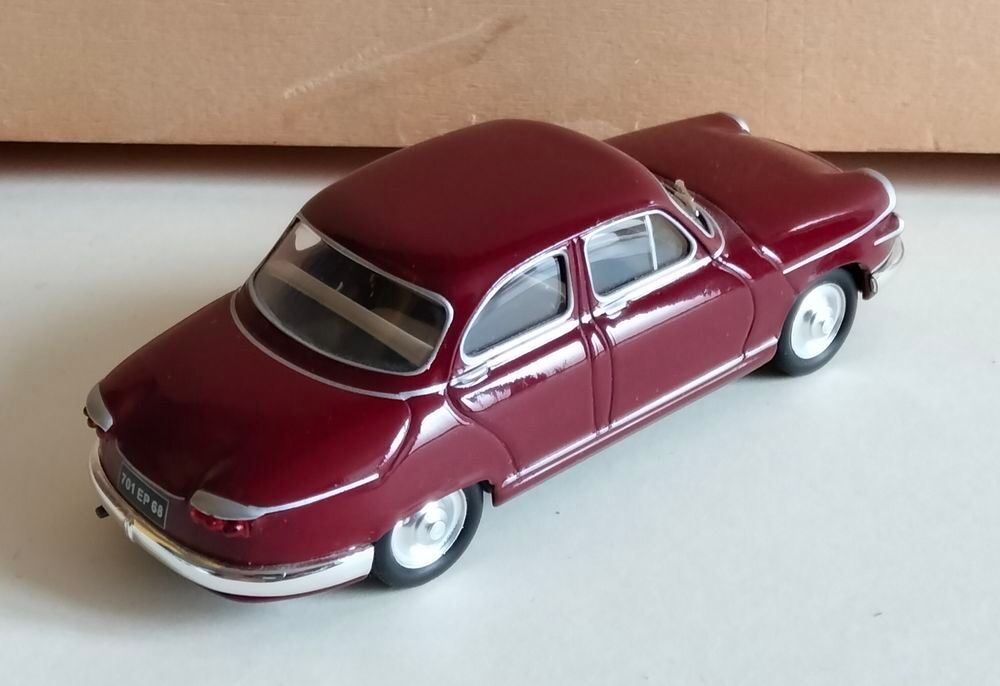 Panhard RL 17. 1/43e. 