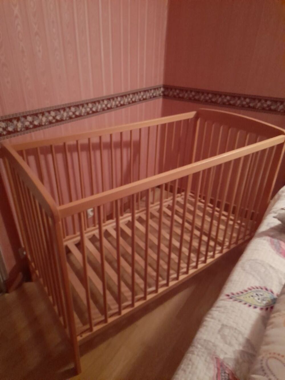 lit b&eacute;b&eacute; en bois Mobilier enfants