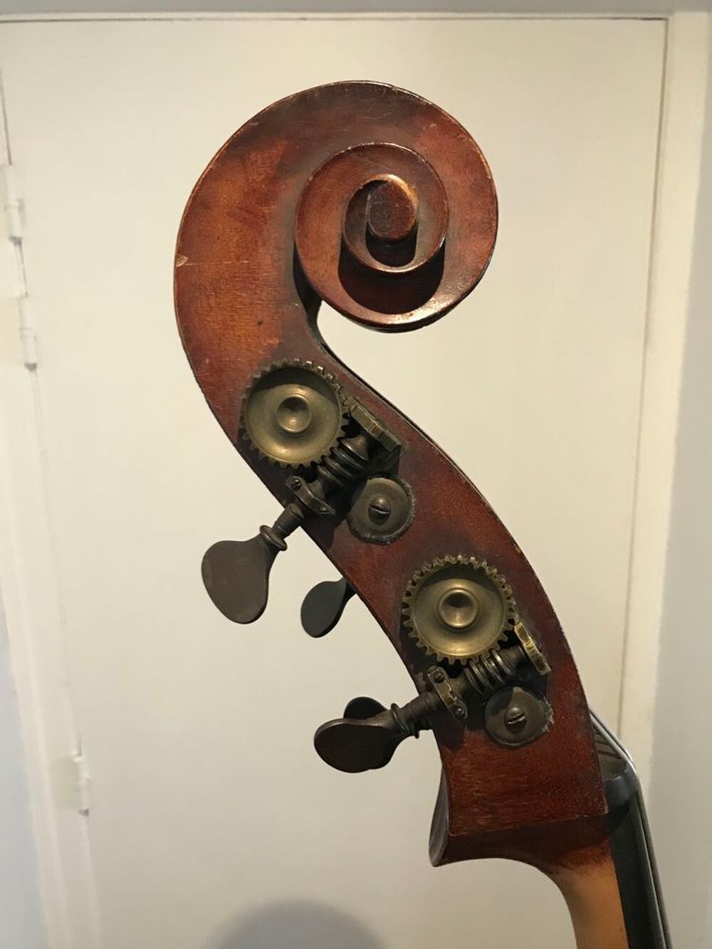 tr&egrave;s belle contrebasse Mirecourt fin 19&egrave;me. Instruments de musique